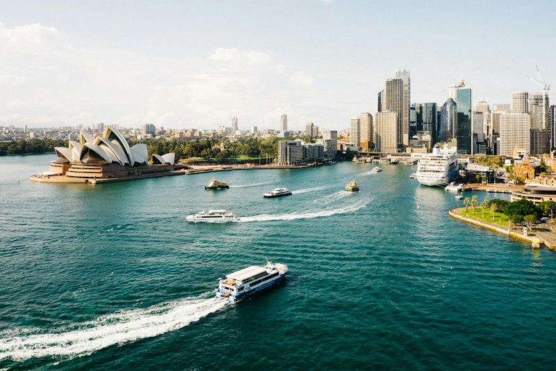 Sydney Opera House and city harbour sightseeing day tour